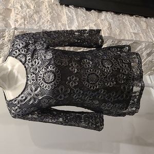 NWT Nina Leonard black & metallic silver tunic blouse